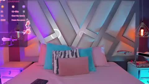 Snapshot of ashleey_bell_ chatting on 07-28-26, 04:39 Ashley online show from 07-28-26, 04:39