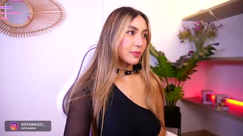 Nay online show from 10-22-25, 12:22