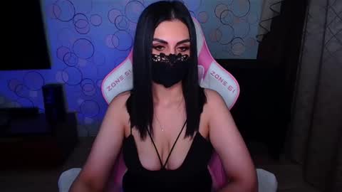   Yasmina   online show from 12-18-25, 03:23