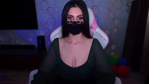   Yasmina   online show from 04-06-26, 04:46