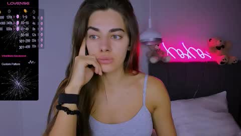 Snapshot of ashley__jess chatting on 11-12-25, 05:02 Ashley online show from 11-12-25, 05:02