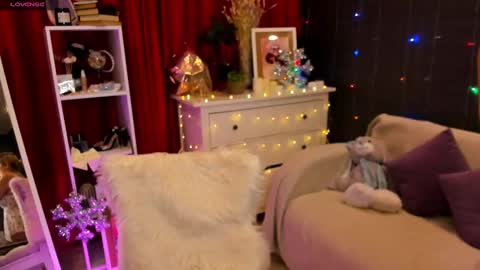 Ashley online show from 12-09-24, 01:51