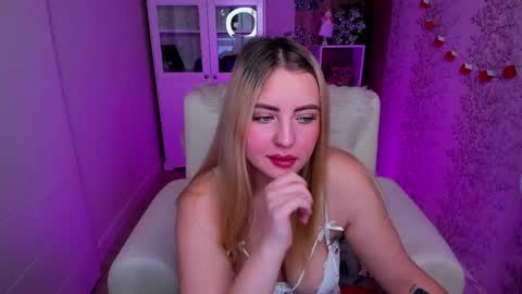 Ashley online show from 12-15-24, 03:45