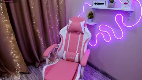 Ashley online show from 02-20-25, 02:29