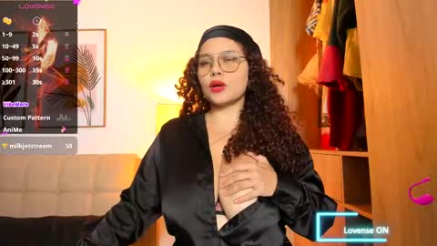 Soy Ash online show from 11-20-25, 01:50