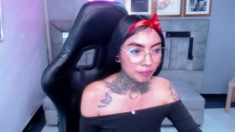 ashley_blum_v online show from 09-17-25, 07:48