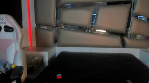 ashley_js online show from 10-07-25, 08:00