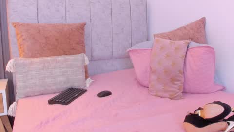 Camila online show from 02-09-25, 12:28