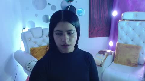 Ashley Stone online show from 11-06-25, 12:11