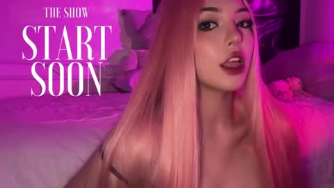 Snapshot of ashleycat9 chatting on 05-19-26, 04:24 Ashlee Boox online show from 05-19-26, 04:24