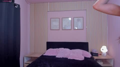 ashleycooper_2 online show from 11-10-25, 04:50