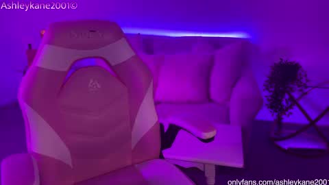 Ashley online show from 03-05-25, 03:40