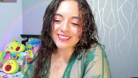 Snapshot of ashleykiim_ chatting on 01-19-25, 11:21 .. Ashley .. online show from 01-19-25, 11:21