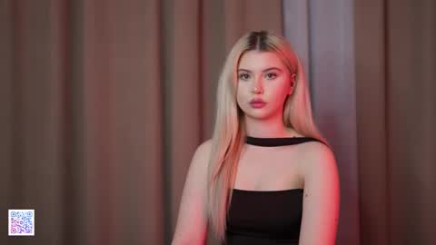 AshleyNiko online show from 11-10-25, 03:44