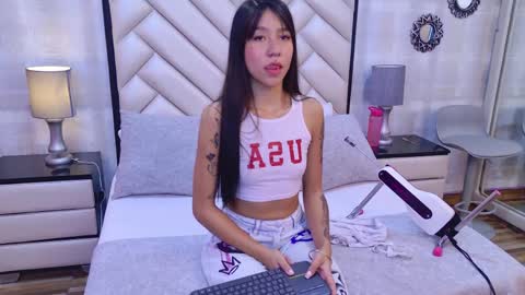 Snapshot of ashleyroberh chatting on 05-22-26, 07:52 AshleyRoberh online show from 05-22-26, 07:52
