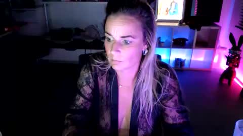 ashleyrosesweet online show from 10-20-25, 09:04