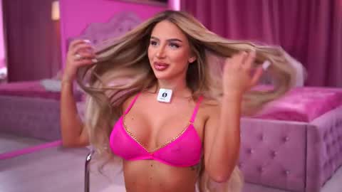 Snapshot of ashleysinnx chatting on 11-07-25, 11:21 Ashley online show from 11-07-25, 11:21