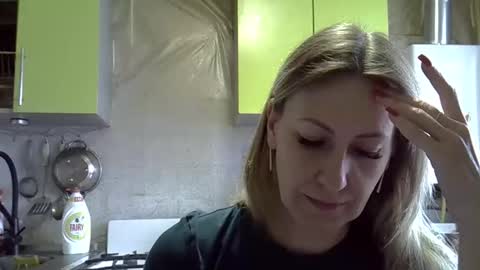 Snapshot of ashleyxhoney chatting on 03-27-26, 08:20 AshleyXHoney online show from 03-27-26, 08:20