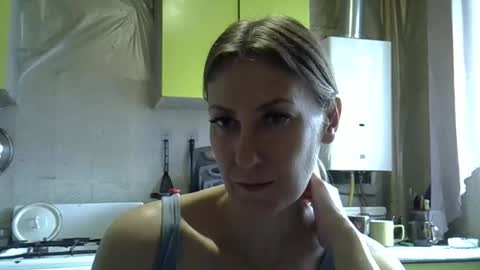Snapshot of ashleyxhoney chatting on 05-25-26, 07:58 AshleyXHoney online show from 05-25-26, 07:58