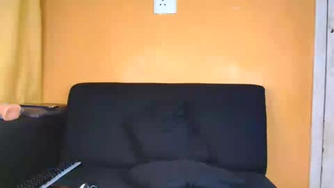 Snapshot of ashleyxxx9876 chatting on 07-10-26, 06:10 ashleyxxx9876 online show from 07-10-26, 06:10