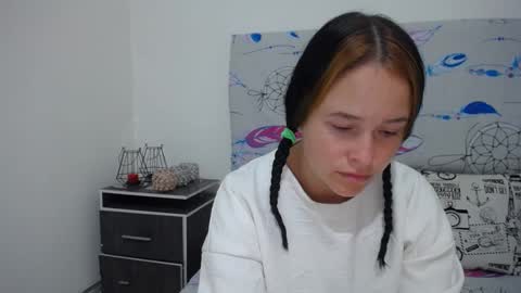 Snapshot of ashly_93 chatting on 02-03-25, 08:46 engel online show from 02-03-25, 08:46