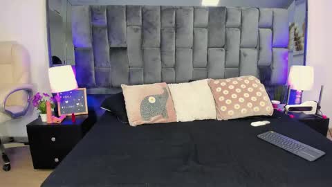 Snapshot of ashly_bloom chatting on 06-07-26, 03:54 Ashly online show from 06-07-26, 03:54