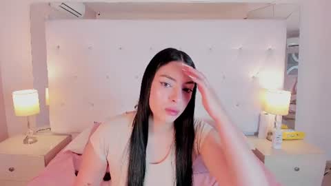 Snapshot of ashly_bloom chatting on 07-03-26, 07:42 Ashly online show from 07-03-26, 07:42