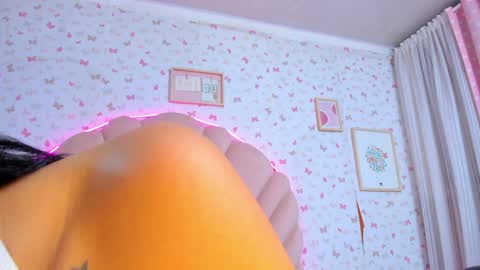 Snapshot of ashly_leee chatting on 12-21-24, 03:31 Ashly online show from 12-21-24, 03:31