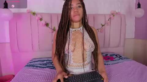 Snapshot of ashly_ruiz chatting on 07-22-26, 08:33 ASHLY online show from 07-22-26, 08:33