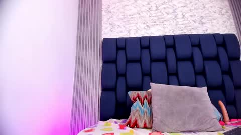 ashlybenison online show from 01-28-25, 06:05