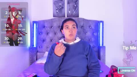 Snapshot of ashlye_rose0 chatting on 12-04-25, 11:41 ashlye_rose0 online show from 12-04-25, 11:41