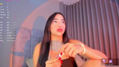 Paula Baleta  online show from 04-12-26, 12:26