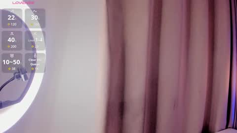 Snapshot of ashlye_white chatting on 10-25-25, 02:41 ashlye_white online show from 10-25-25, 02:41