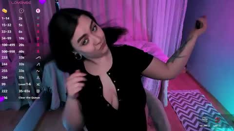 Snapshot of ashton_heidi chatting on 06-17-26, 10:21 Your girlfriend online show from 06-17-26, 10:21