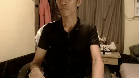 Snapshot of asian_daddylover6996 chatting on 07-04-26, 05:46 Chad online show from 07-04-26, 05:46