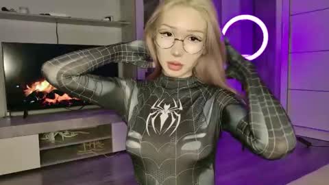 Snapshot of asian_euphoria chatting on 07-21-26, 06:16 Dju online show from 07-21-26, 06:16