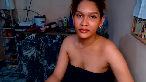 Snapshot of asian_glamm chatting on 05-28-26, 05:32 ANITA online show from 05-28-26, 05:32