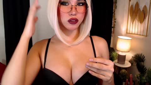 Snapshot of asian_hinata chatting on 12-13-24, 03:16 hinata online show from 12-13-24, 03:16