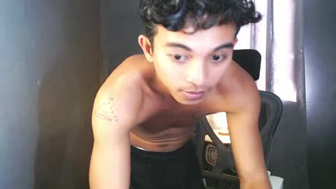 Snapshot of asian_hunk_moreno chatting on 07-12-26, 08:16 Yuri online show from 07-12-26, 08:16