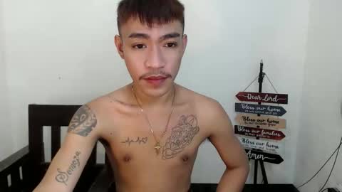 Snapshot of asian_kimxxx chatting on 12-22-25, 11:51 don online show from 12-22-25, 11:51