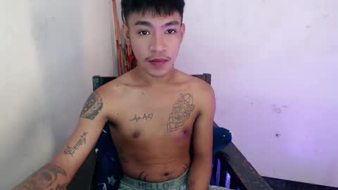 Snapshot of asian_kimxxx chatting on 02-17-26, 07:05 don online show from 02-17-26, 07:05