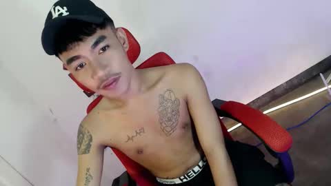 Snapshot of asian_kimxxx chatting on 04-15-26, 03:08 don online show from 04-15-26, 03:08