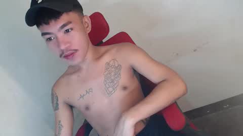 Snapshot of asian_kimxxx chatting on 04-26-26, 11:13 don online show from 04-26-26, 11:13