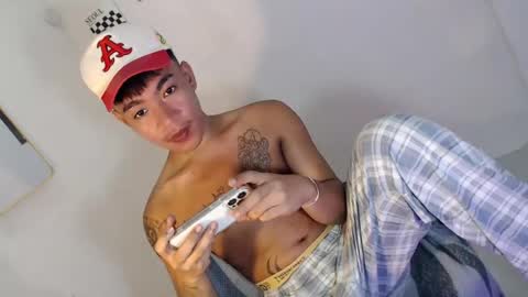 Snapshot of asian_kimxxx chatting on 07-28-26, 07:59 don online show from 07-28-26, 07:59