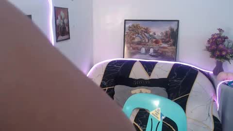 Snapshot of asian_prince_of_cock chatting on 09-29-25, 07:35 Prince online show from 09-29-25, 07:35