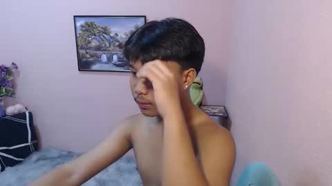 Snapshot of asian_prince_of_cock chatting on 10-18-25, 08:15 Prince online show from 10-18-25, 08:15