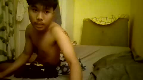 Snapshot of asian_prince_of_cock chatting on 11-26-25, 07:42 Prince online show from 11-26-25, 07:42