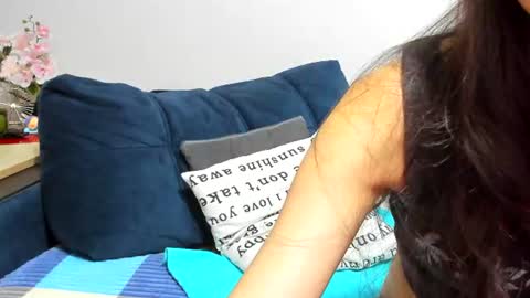 Snapshot of asian_pussy_cat chatting on 06-14-26, 07:05 Hare online show from 06-14-26, 07:05