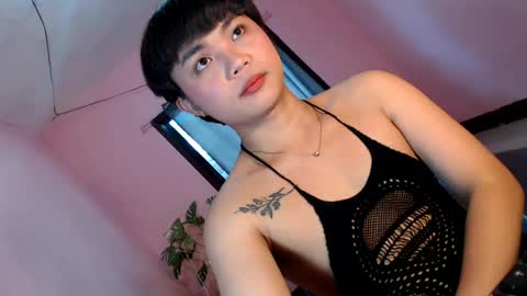Snapshot of asian_reyshell chatting on 06-29-26, 02:51 Reyshell online show from 06-29-26, 02:51