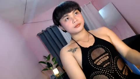 Snapshot of asian_reyshell chatting on 07-13-26, 12:30 Reyshell online show from 07-13-26, 12:30